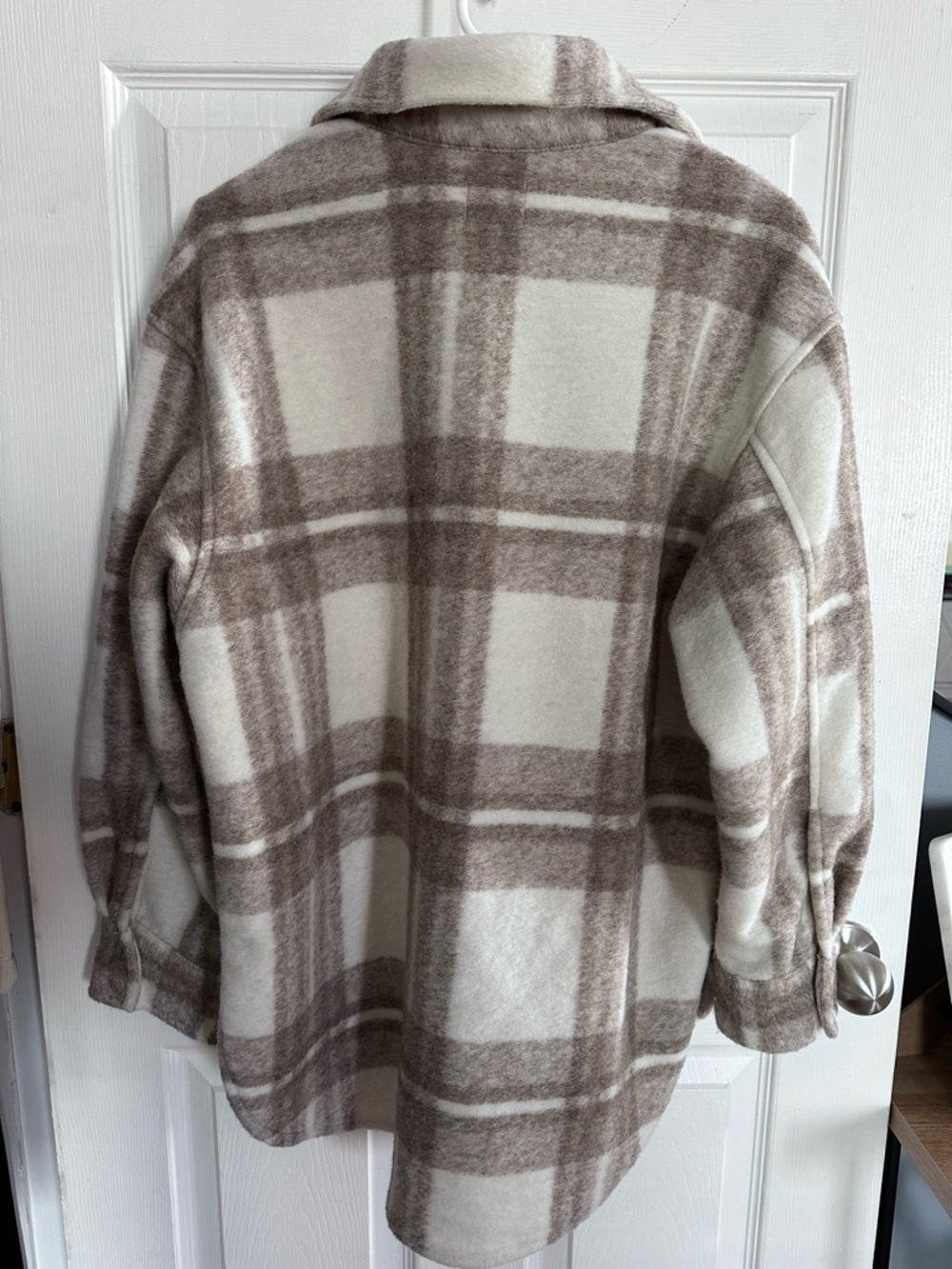 H&M Cream and Brown Plaid Shacket - Picture 2 of 2